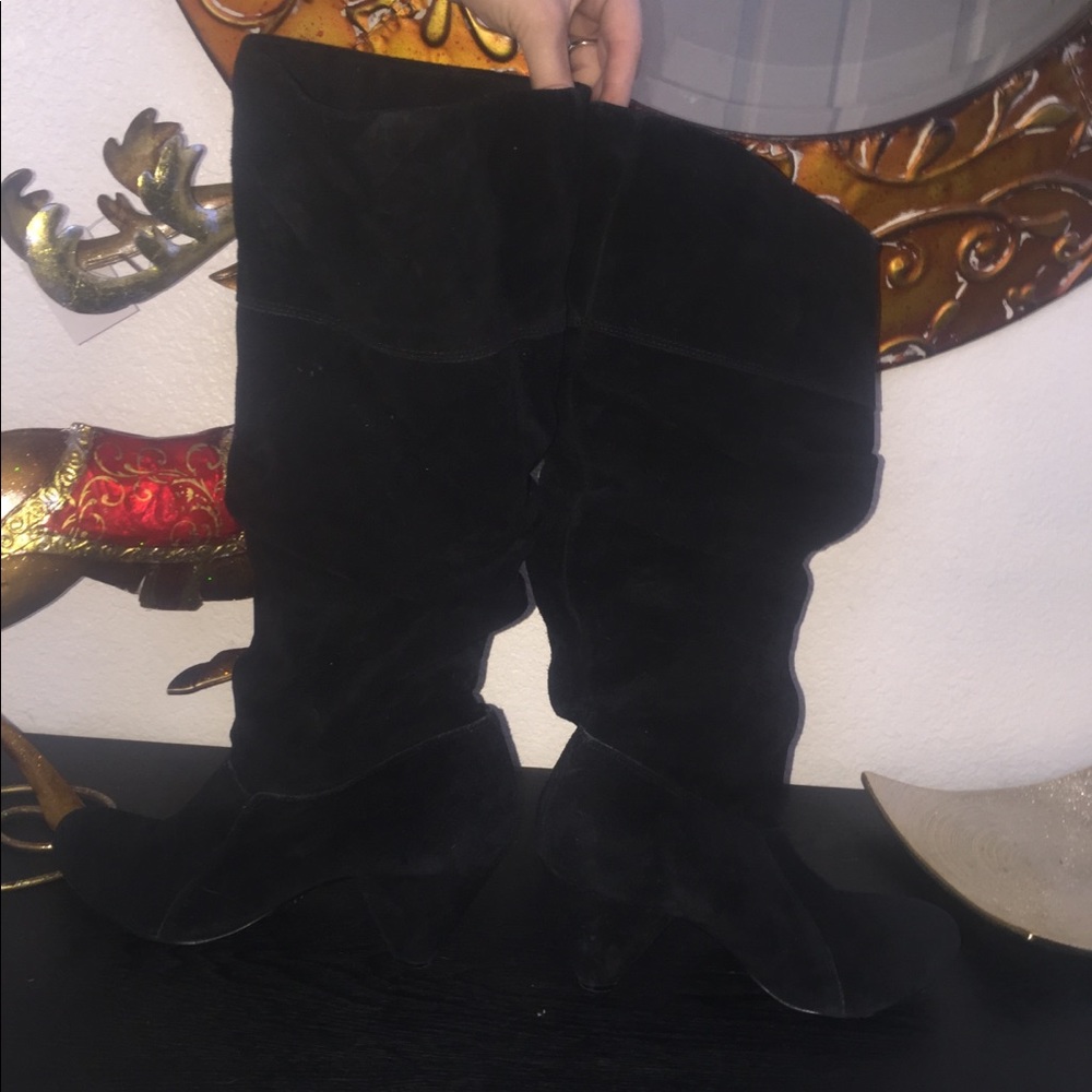 BCBG black boots